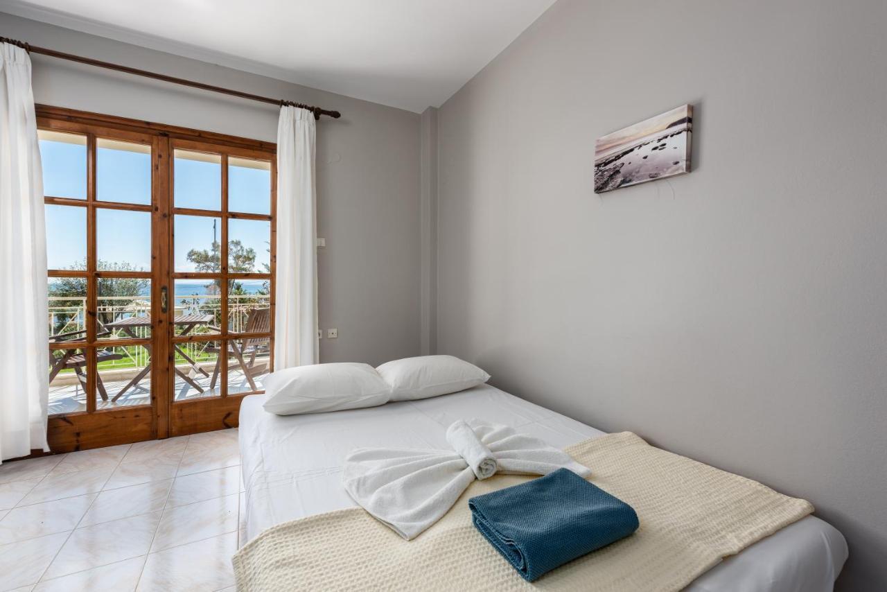 Albouro Seafront Apartments Katelios Esterno foto