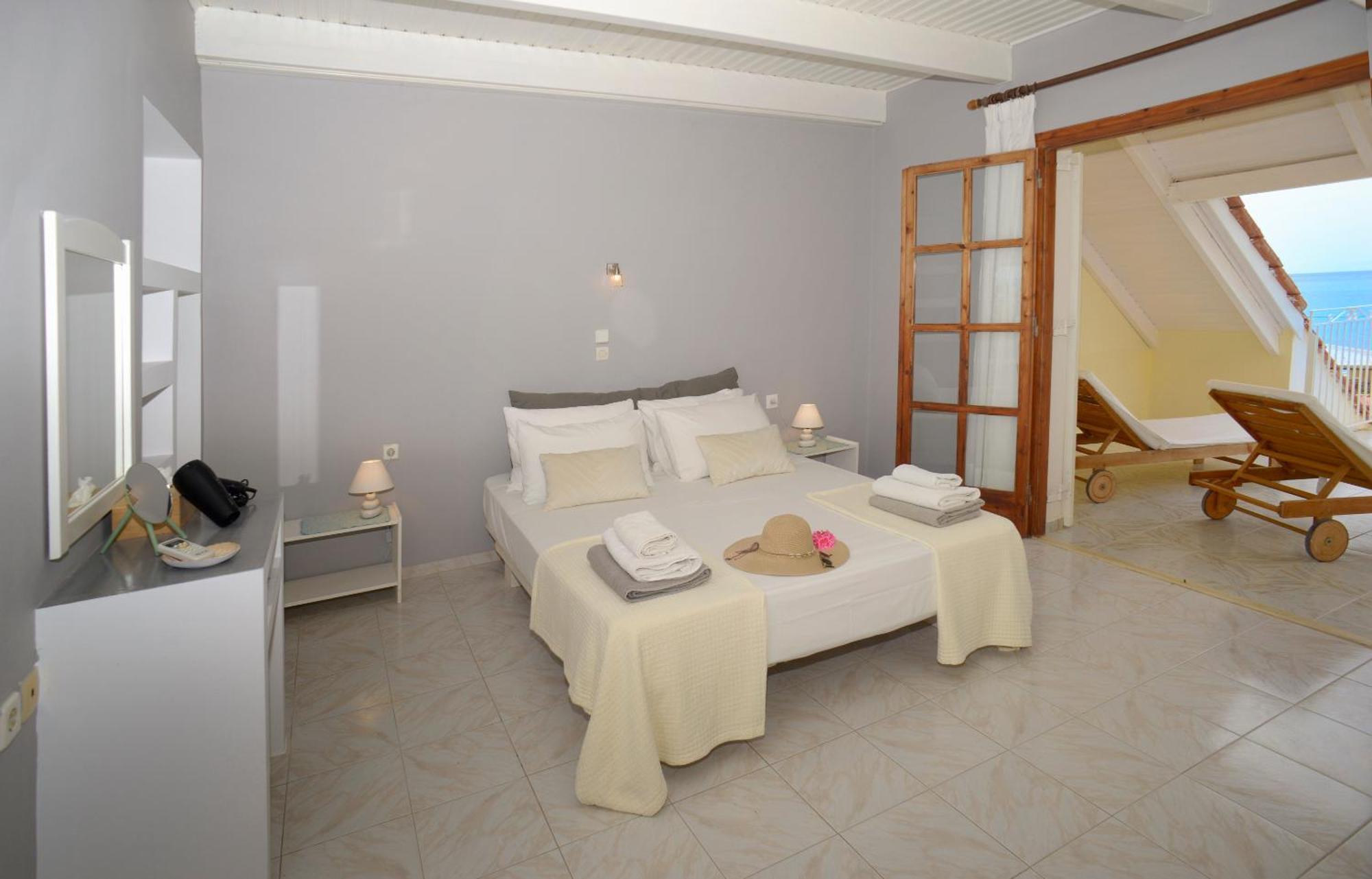 Albouro Seafront Apartments Katelios Esterno foto