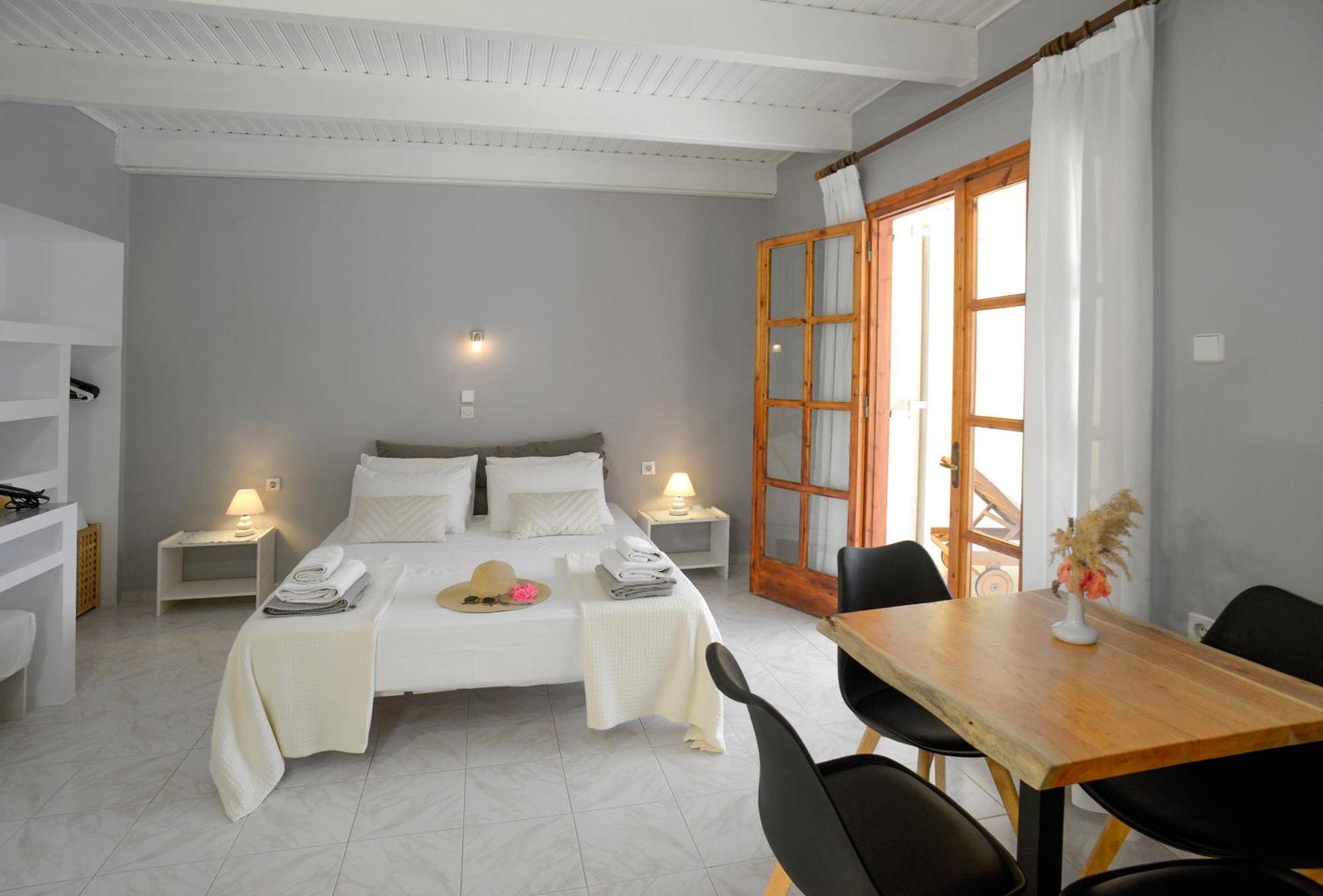 Albouro Seafront Apartments Katelios Esterno foto